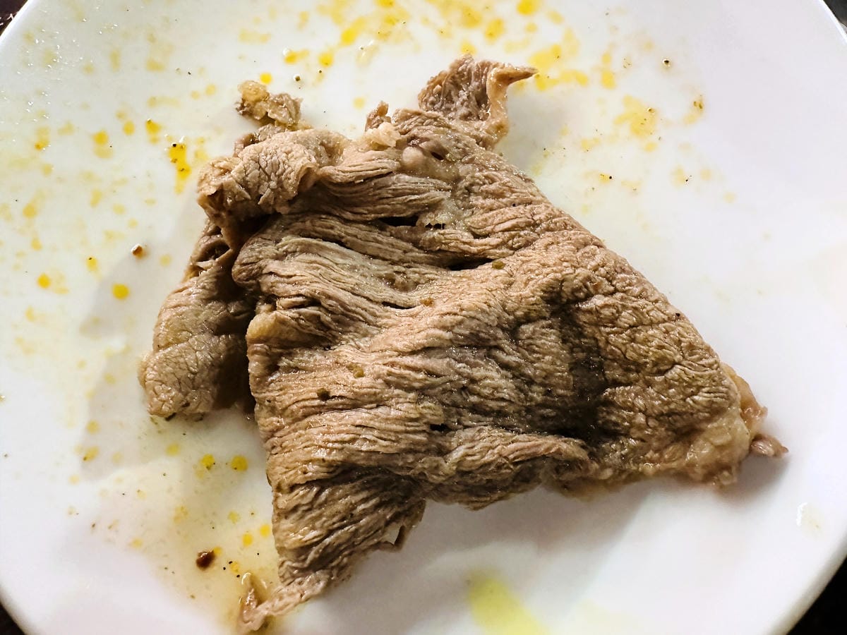 【紅九九個人鴛鴦鍋 松山店】一個人就開吃的麻辣鍋!正宗川味麻辣鍋 x 九宮格雙人套餐,松山區美食推薦!