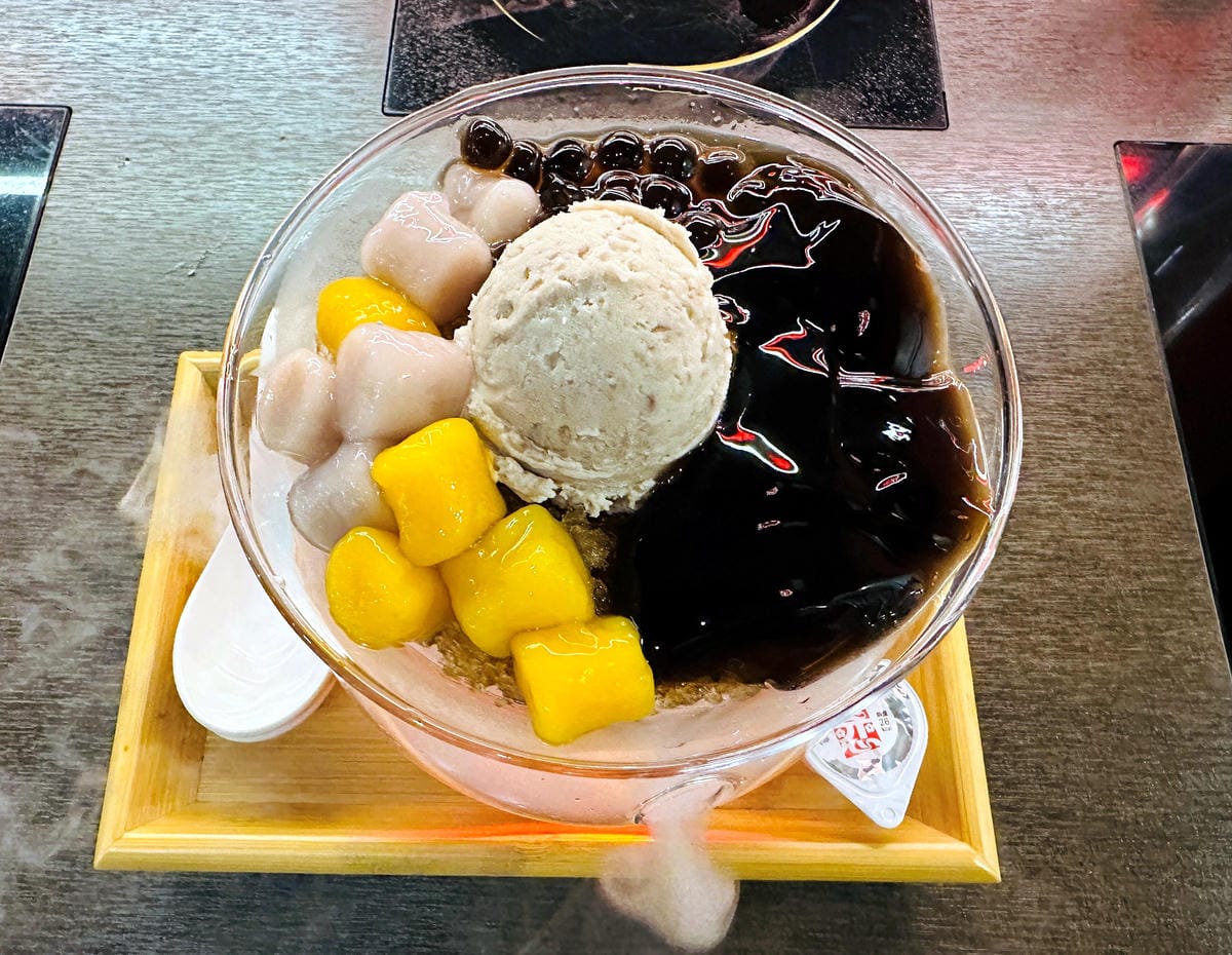 【紅九九個人鴛鴦鍋 松山店】一個人就開吃的麻辣鍋!正宗川味麻辣鍋 x 九宮格雙人套餐,松山區美食推薦!