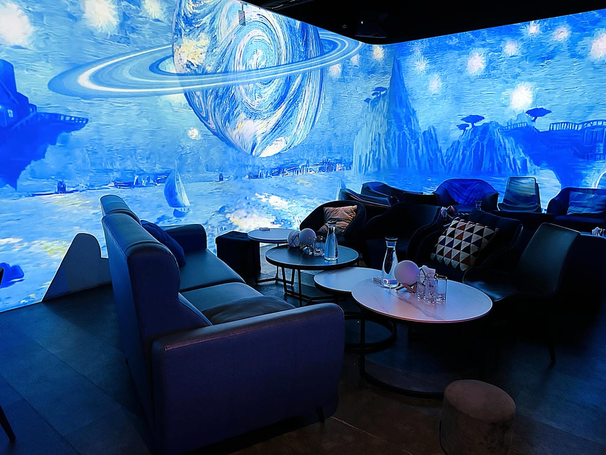 【微醺光廊WS】台中酒吧推薦!沉浸式投影餐酒館x 超夯網紅打卡聖地!超夢幻調酒今晚不醉不歸!