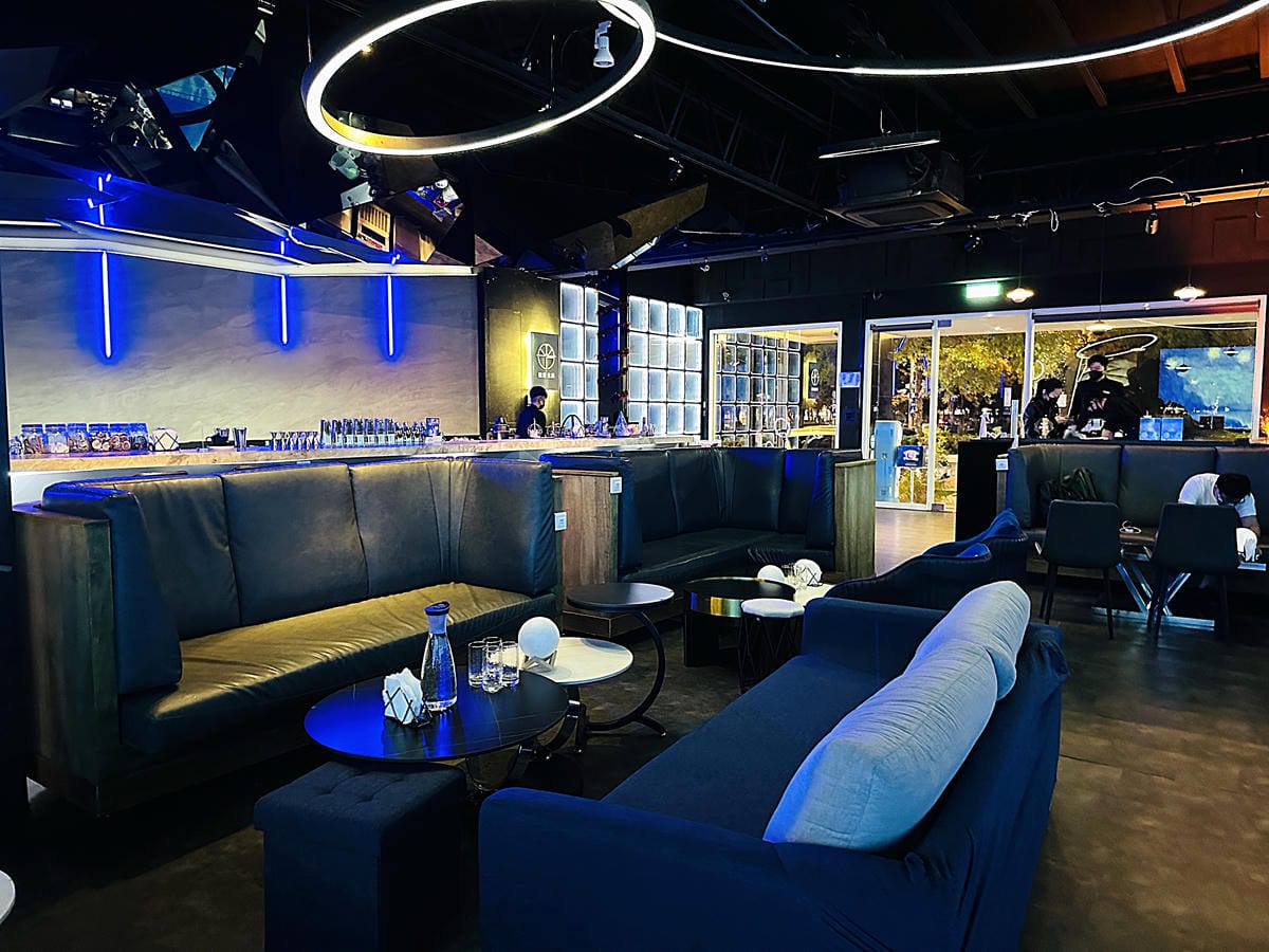 【微醺光廊WS】台中酒吧推薦!沉浸式投影餐酒館x 超夯網紅打卡聖地!超夢幻調酒今晚不醉不歸!