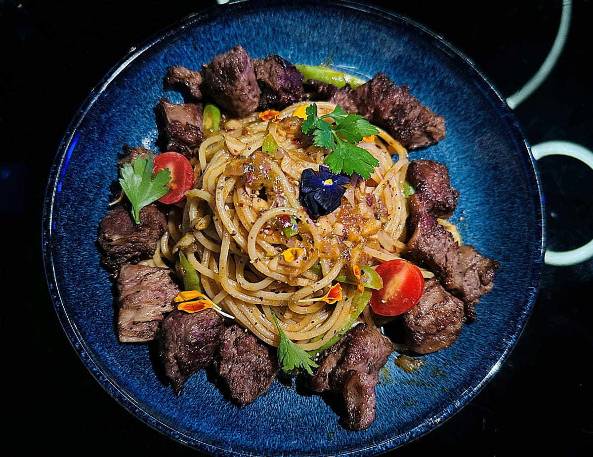 【微醺光廊WS】台中酒吧推薦!沉浸式投影餐酒館x 超夯網紅打卡聖地!超夢幻調酒今晚不醉不歸!