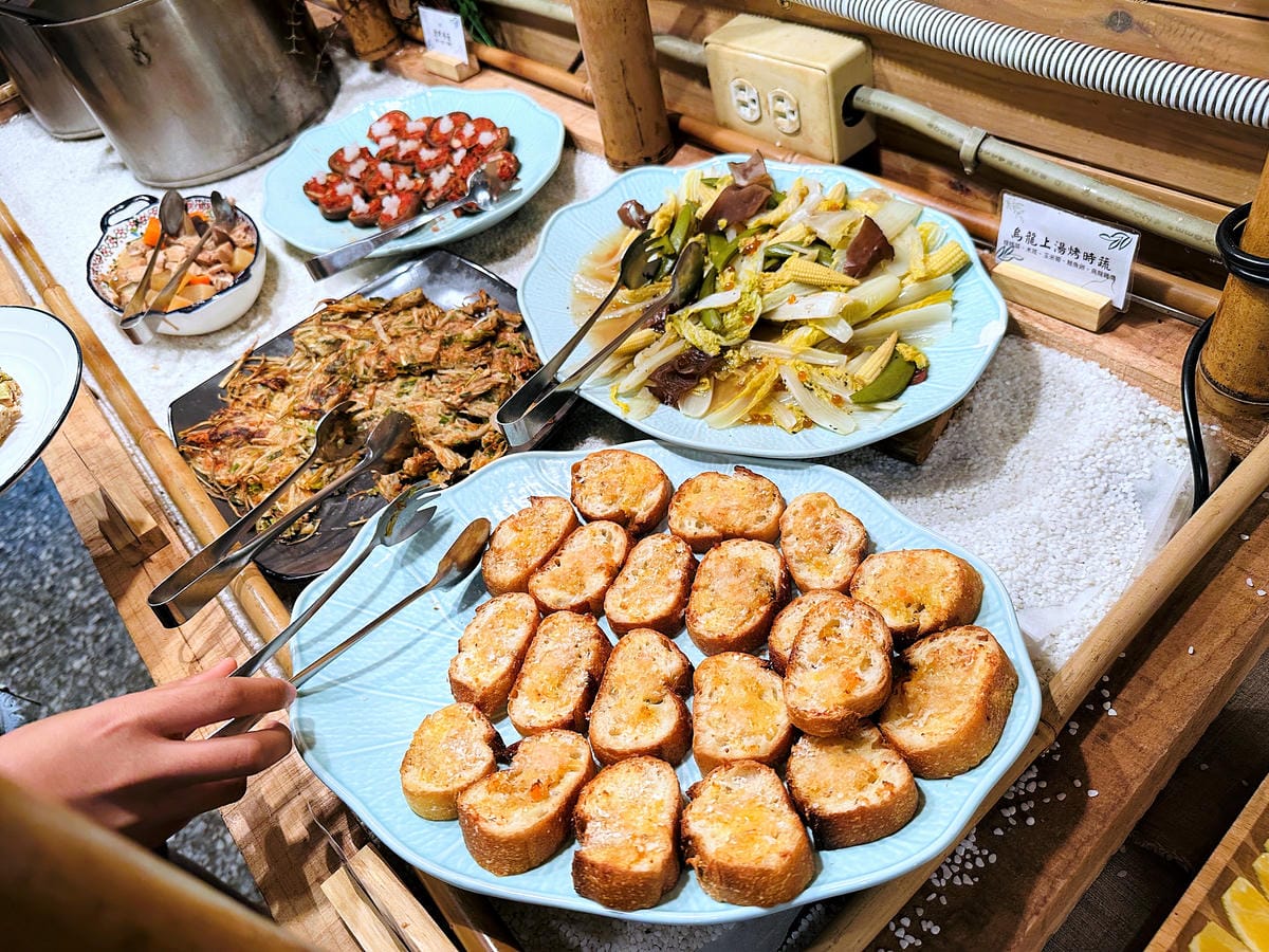 【蟬說:和社山林】教育中心四人房x手作體驗蟬說雅築x泡山林秘境溫泉深度走訪羅娜部落x體驗木杵敲擊梅子夢工廠x梅精酵素霜淇淋