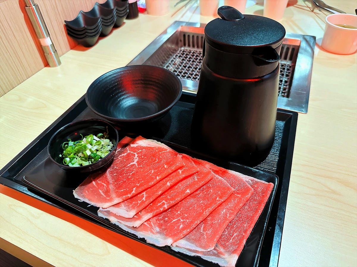 【義崎丼燒肉 愛買復興舖】台中南區美食!義崎丼個人燒肉最低只要260元起,附自助百匯吃到飽,台中無煙燒烤餐廳推薦!