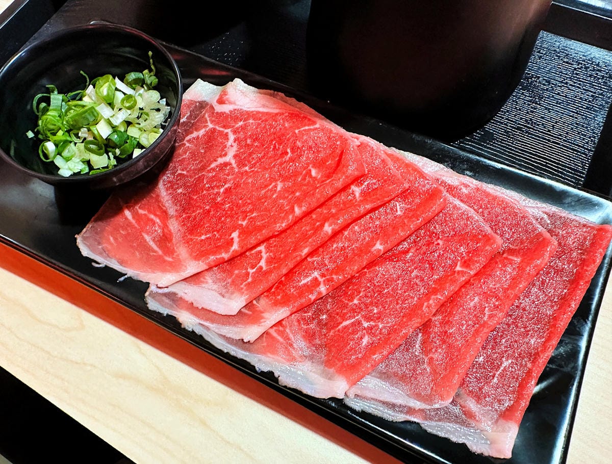 【義崎丼燒肉 愛買復興舖】台中南區美食!義崎丼個人燒肉最低只要260元起,附自助百匯吃到飽,台中無煙燒烤餐廳推薦!