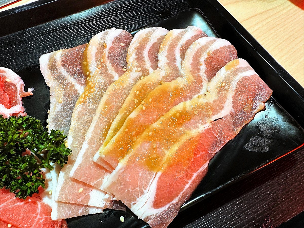 【義崎丼燒肉 愛買復興舖】台中南區美食!義崎丼個人燒肉最低只要260元起,附自助百匯吃到飽,台中無煙燒烤餐廳推薦!