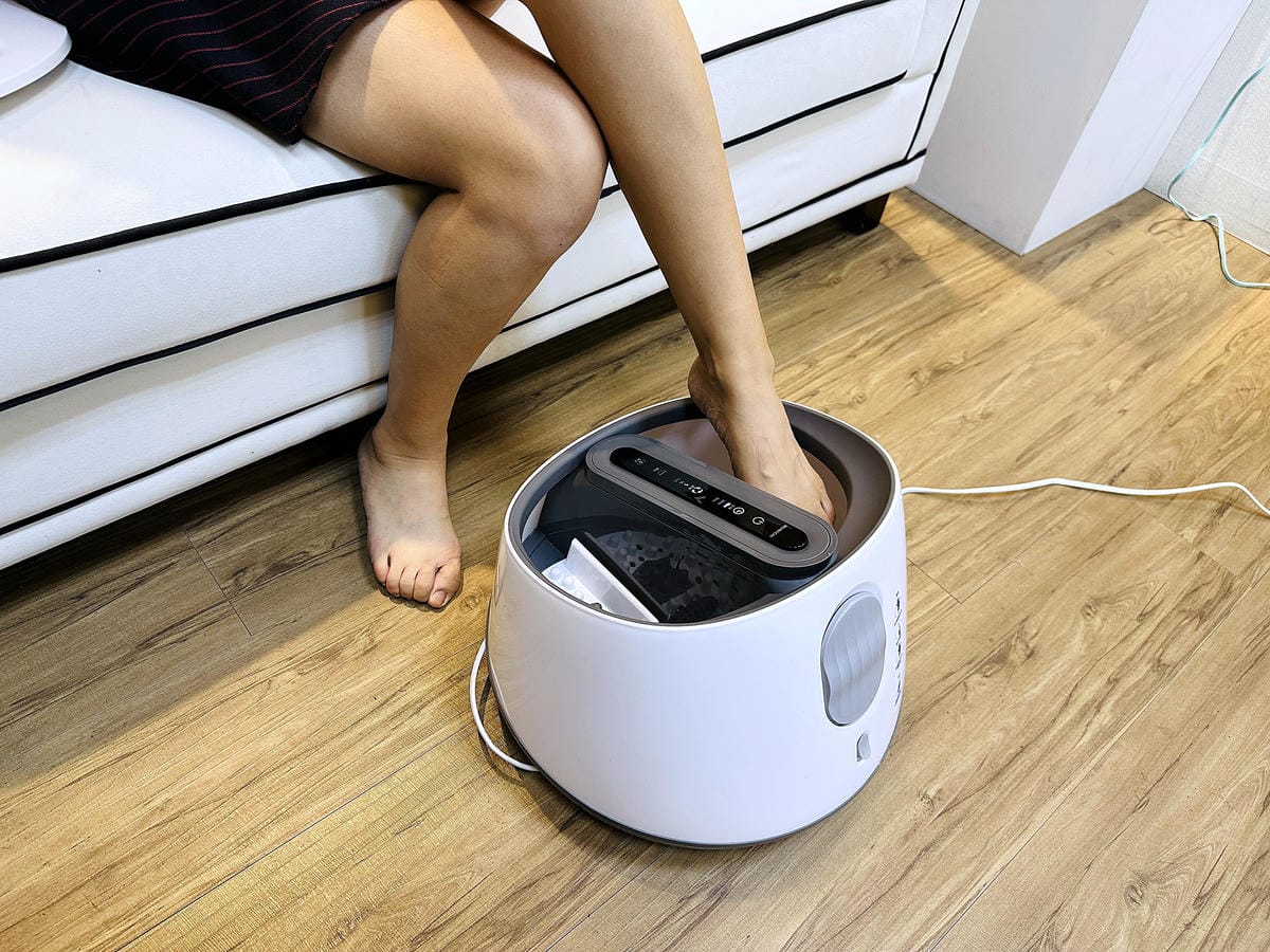 【MUNICHI沐尼黑】蒸氣足浴機 x 暖足養生好方便!和傳統泡腳機說掰掰深得我心暖腳神器,實用生活家電分享!