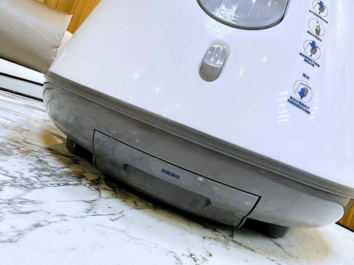 【MUNICHI沐尼黑】蒸氣足浴機 x 暖足養生好方便!和傳統泡腳機說掰掰深得我心暖腳神器,實用生活家電分享!