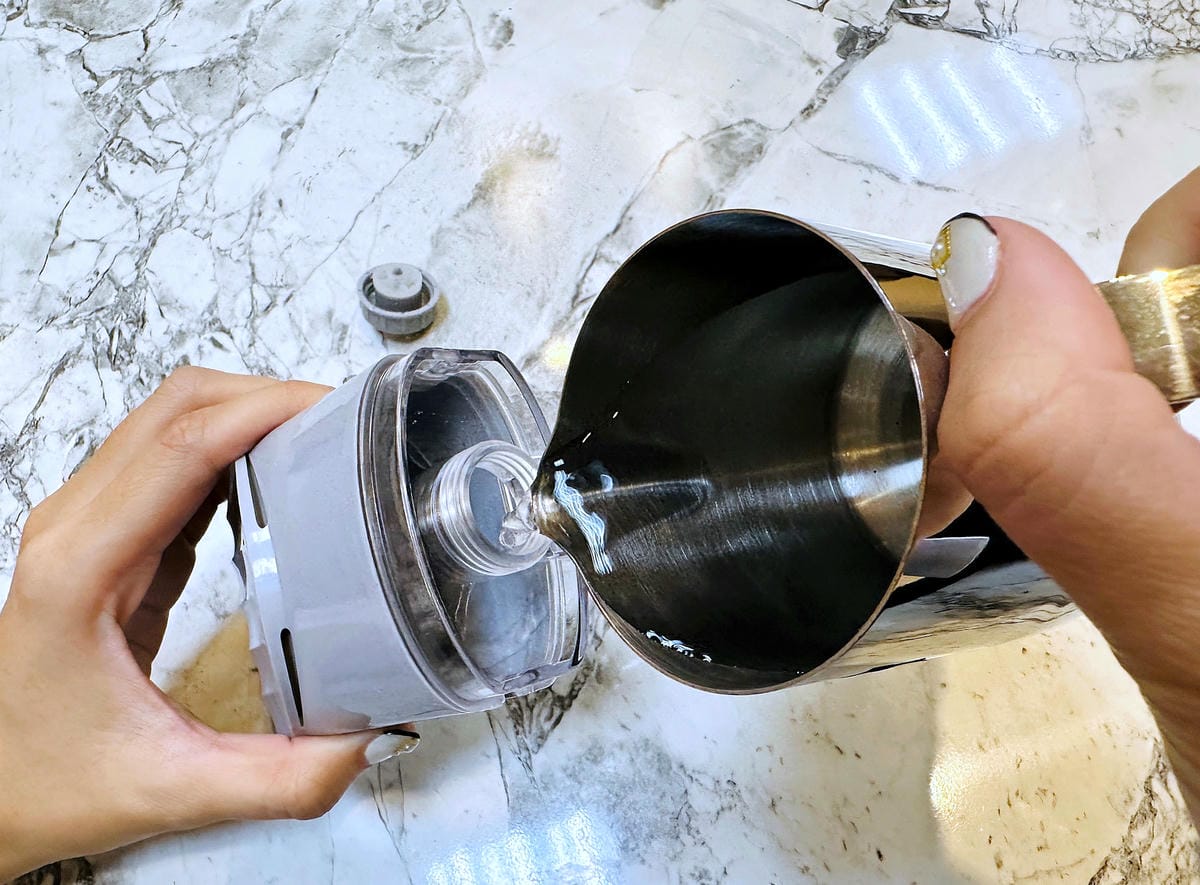 【MUNICHI沐尼黑】蒸氣足浴機 x 暖足養生好方便!和傳統泡腳機說掰掰深得我心暖腳神器,實用生活家電分享!