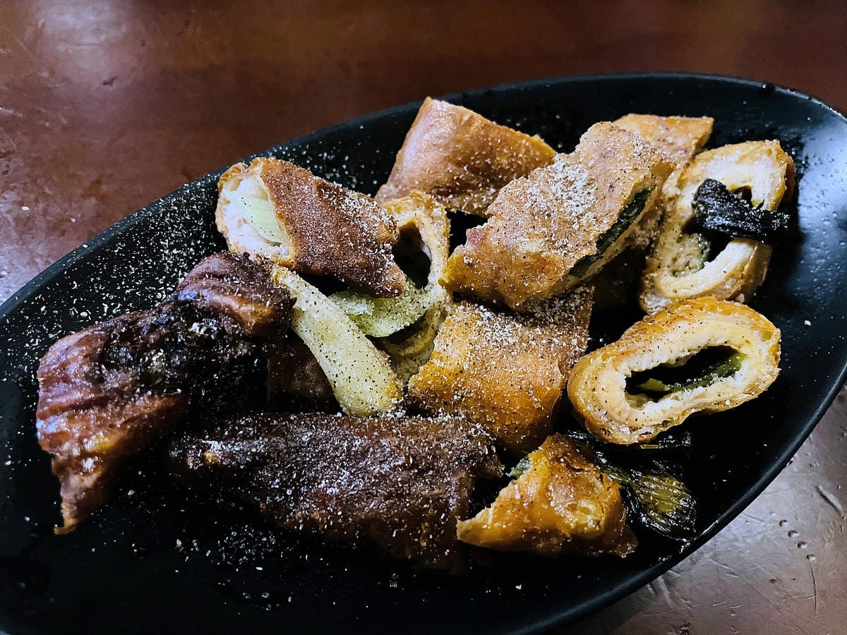 【雞老闆 萬隆店】當月壽星免費送桶仔雞!台北生日餐廳推薦!結合「日式串燒桶仔雞」文山區居酒屋推薦!