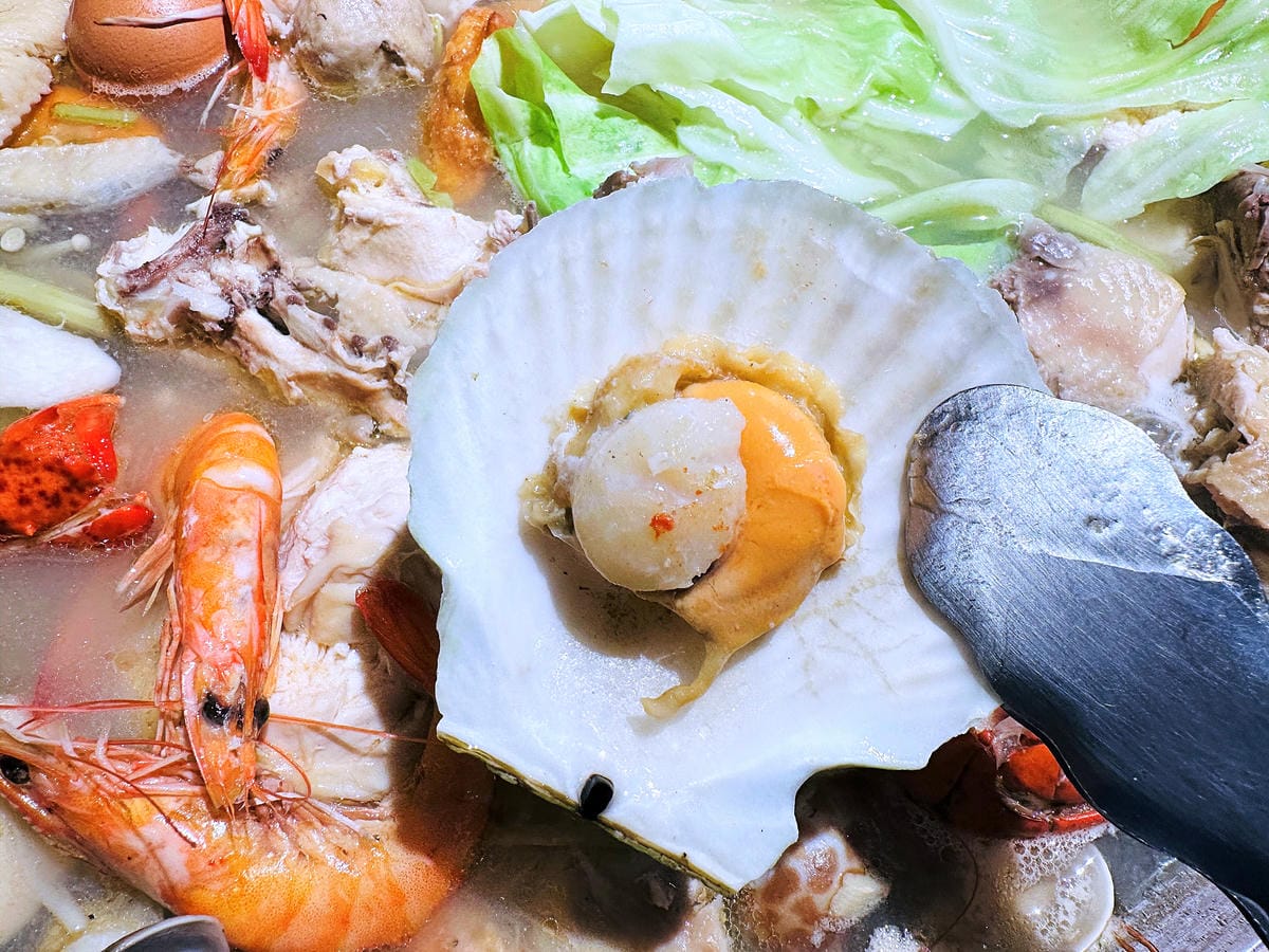 【龍蝦一隻雞】豪邁大啖海鮮痛風餐!超美味「韓式炸雞」「雪花蝦煎餅」新北中和必吃韓式料理!韓國燒酒評比推薦