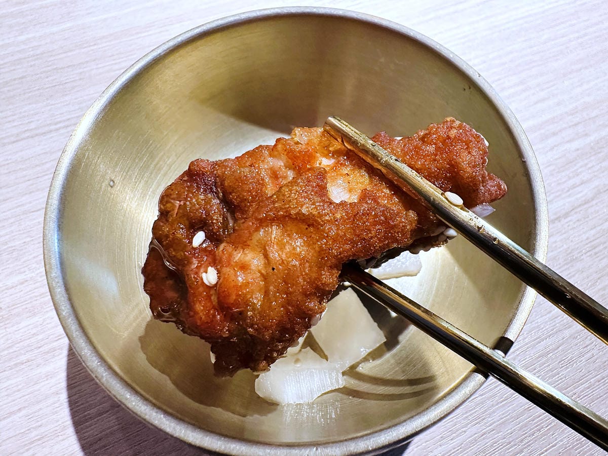 【龍蝦一隻雞】豪邁大啖海鮮痛風餐!超美味「韓式炸雞」「雪花蝦煎餅」新北中和必吃韓式料理!韓國燒酒評比推薦