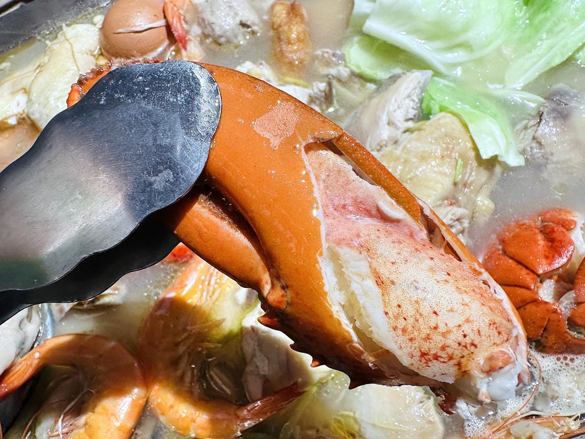 【龍蝦一隻雞】豪邁大啖海鮮痛風餐!超美味「韓式炸雞」「雪花蝦煎餅」新北中和必吃韓式料理!韓國燒酒評比推薦