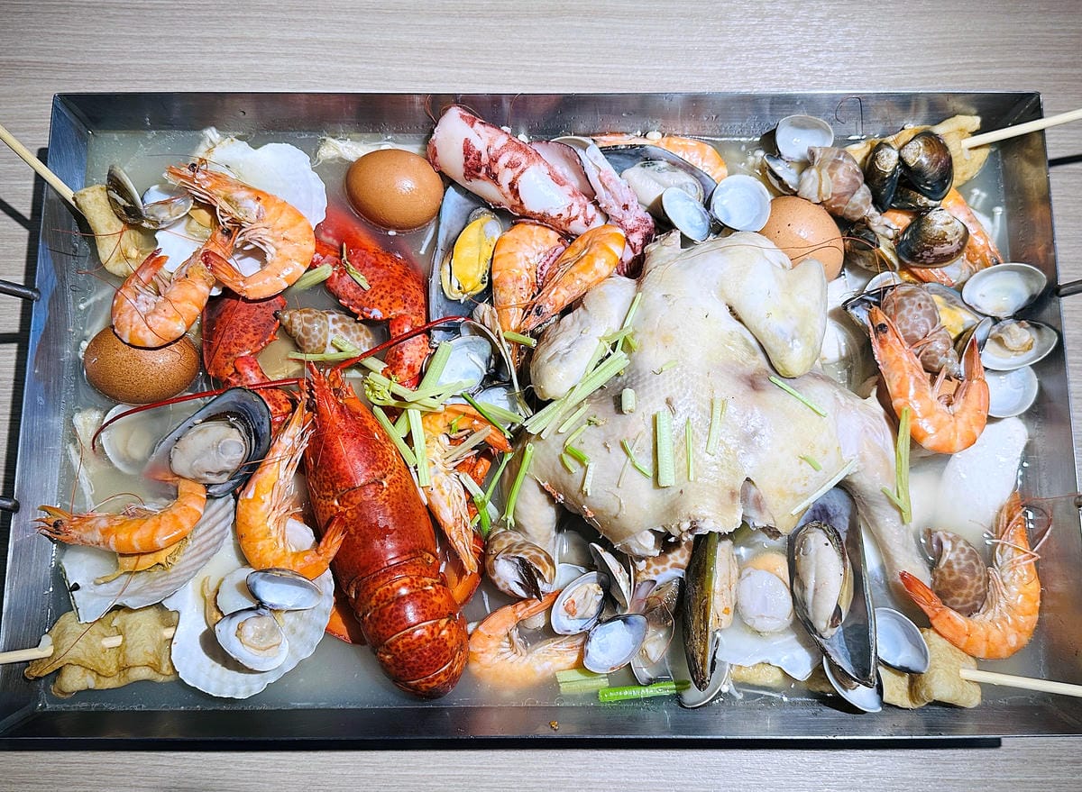 【龍蝦一隻雞】豪邁大啖海鮮痛風餐!超美味「韓式炸雞」「雪花蝦煎餅」新北中和必吃韓式料理!韓國燒酒評比推薦