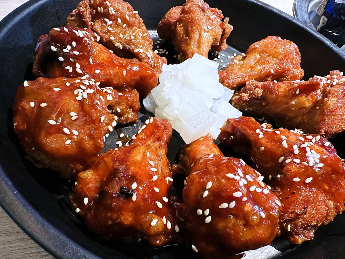 【龍蝦一隻雞】豪邁大啖海鮮痛風餐!超美味「韓式炸雞」「雪花蝦煎餅」新北中和必吃韓式料理!韓國燒酒評比推薦