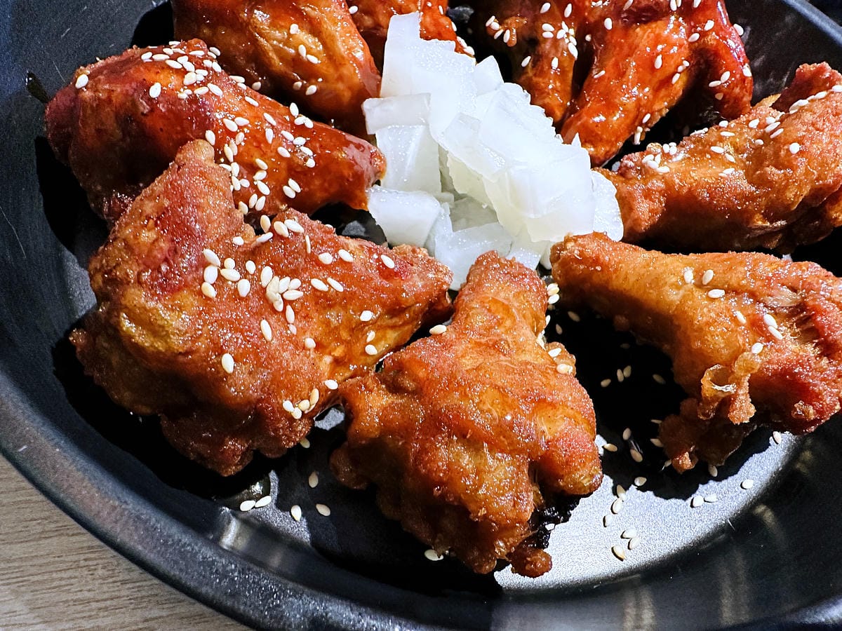 【龍蝦一隻雞】豪邁大啖海鮮痛風餐!超美味「韓式炸雞」「雪花蝦煎餅」新北中和必吃韓式料理!韓國燒酒評比推薦