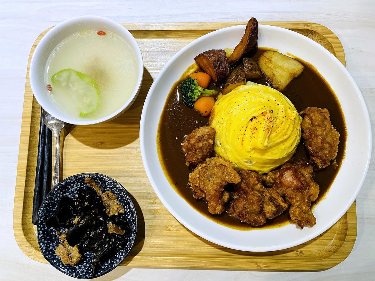 【私嚐の吃飯-北大店】超人氣咖喱手作飯北大特區餐廳推薦新北樹林寵物友善餐廳推薦!小咪咪吃高級寵物牛排餐