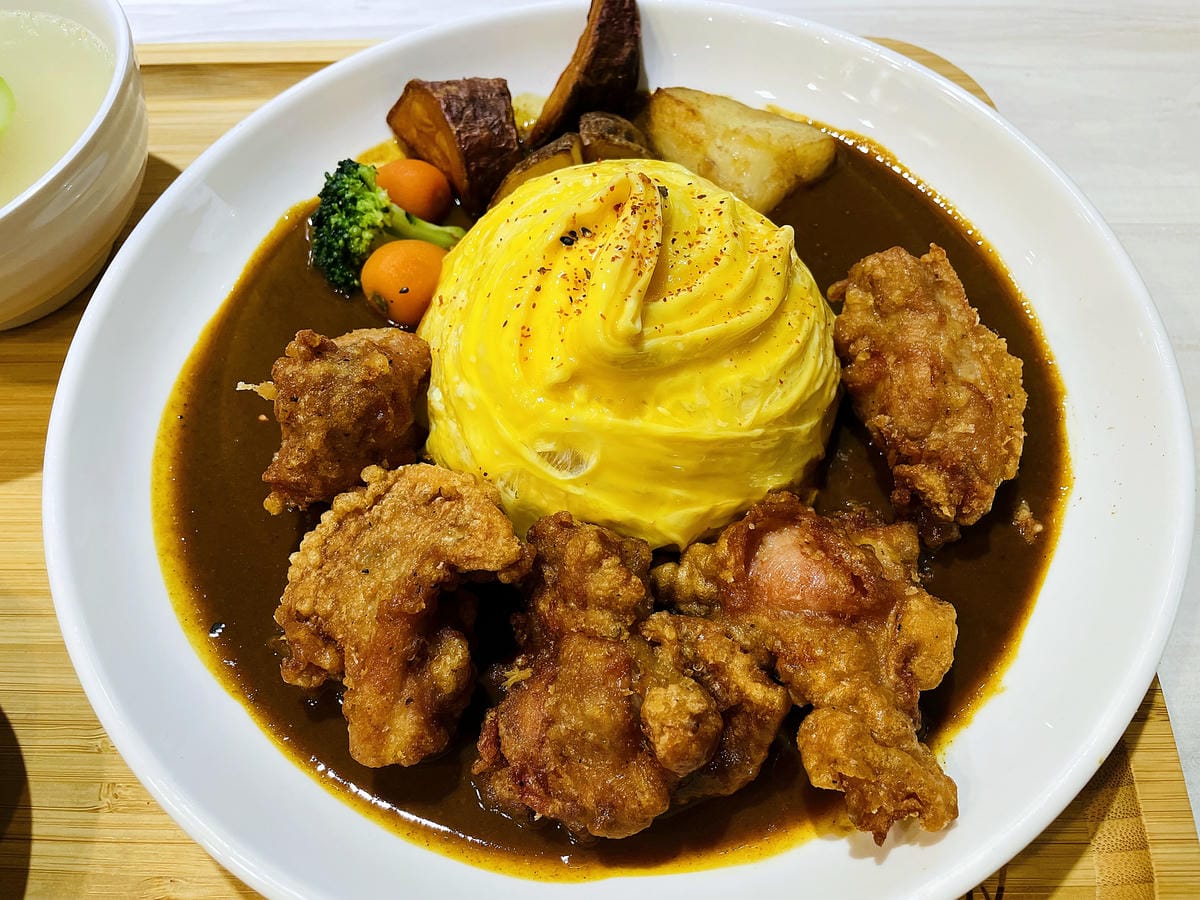 【私嚐の吃飯-北大店】超人氣咖喱手作飯北大特區餐廳推薦新北樹林寵物友善餐廳推薦!小咪咪吃高級寵物牛排餐