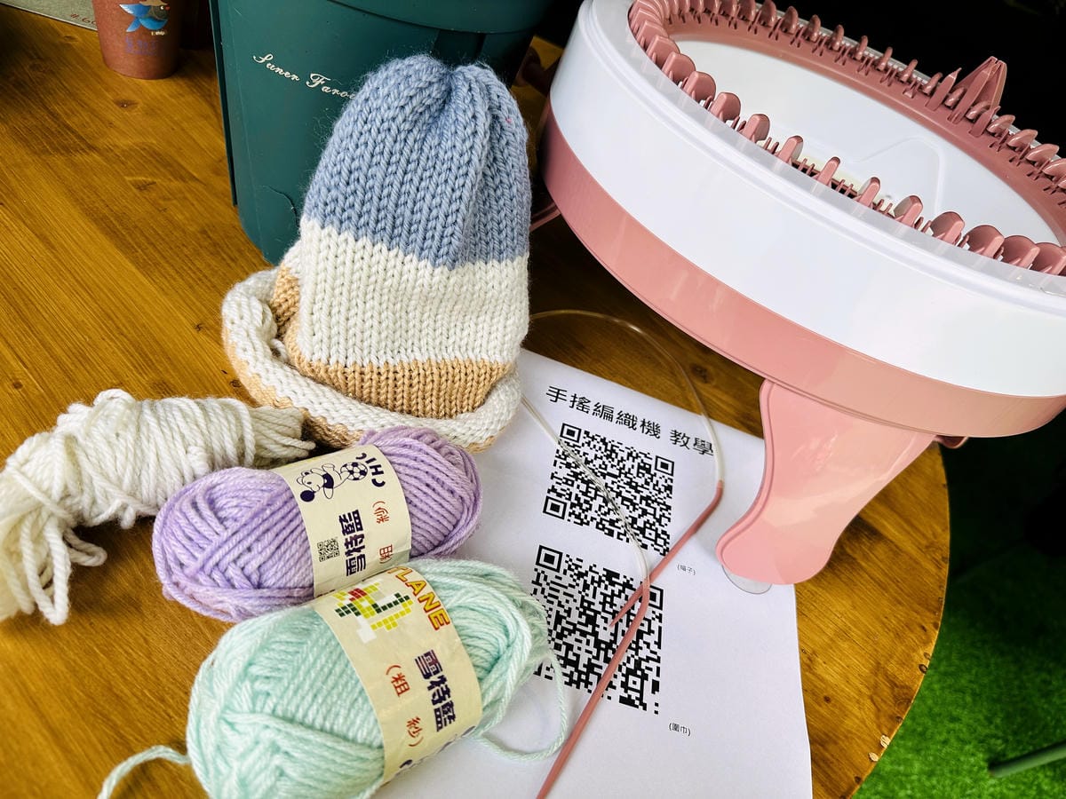 【趣兒Chill:藍鵲菲菲】台北陽明山豪華懶人露營免搭帳台北高級露營一泊三食「山林帳 森林共享衛浴」露營開箱!