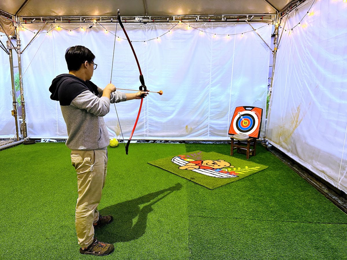 【趣兒Chill:藍鵲菲菲】台北陽明山豪華懶人露營免搭帳台北高級露營一泊三食「山林帳 森林共享衛浴」露營開箱!