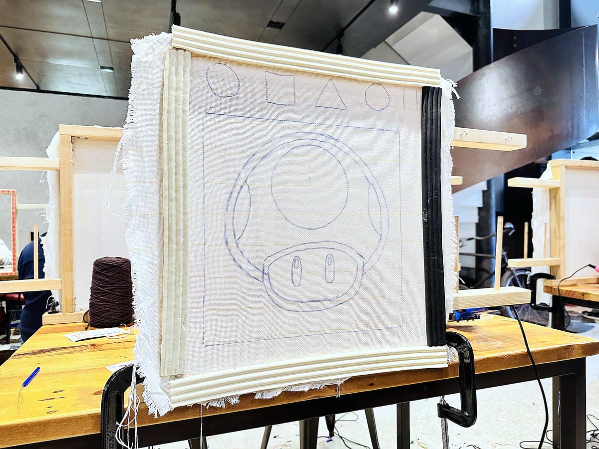 【DoesArt都是藝術】桃園手作地毯Tufting初體驗!用地毯槍製作簇絨織品藝術,桃園一日完美約會行程推薦!