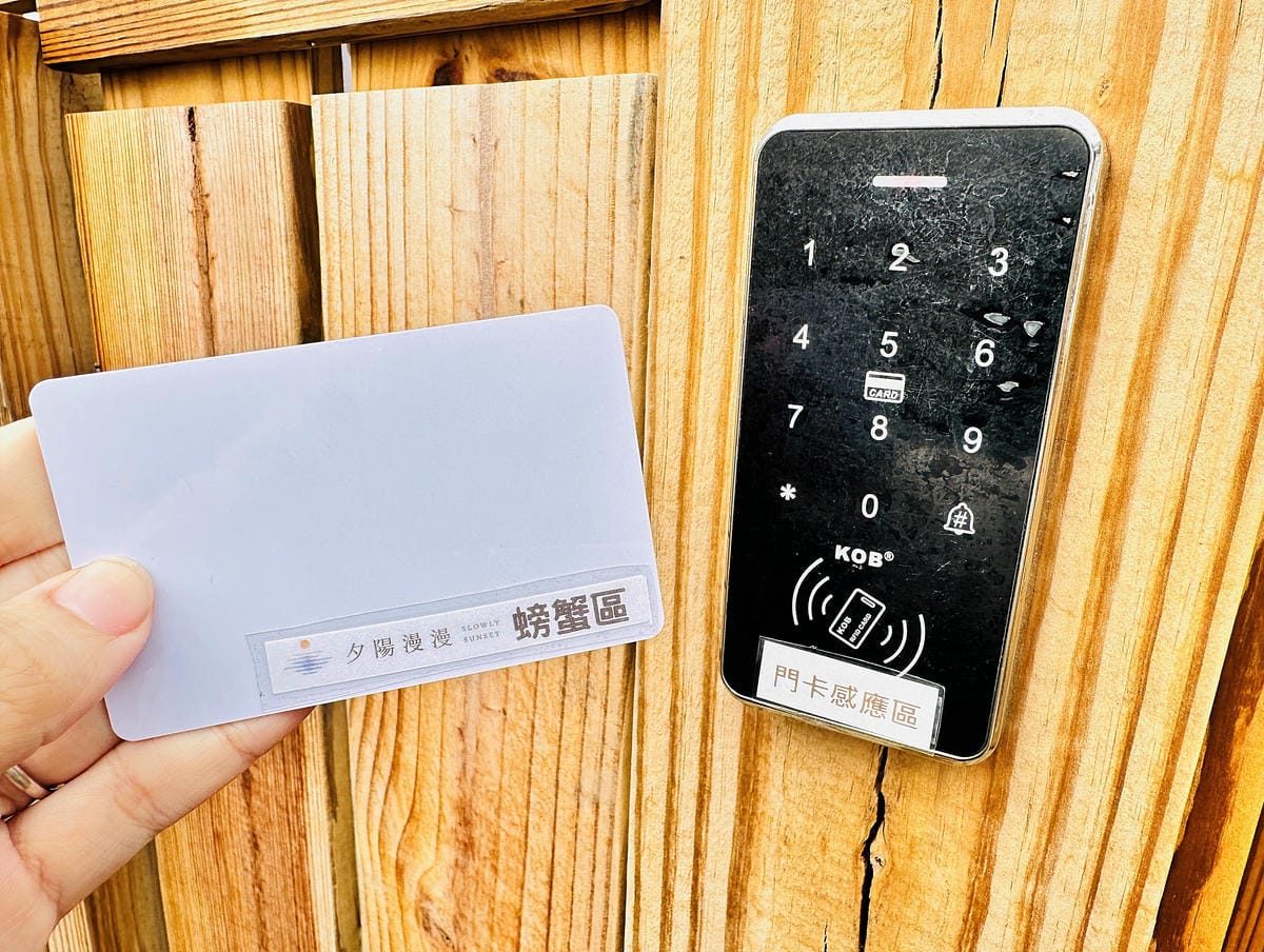 【蟬說:夕陽漫漫】台中清水高美濕地豪華露營!一泊二食免搭帳懶