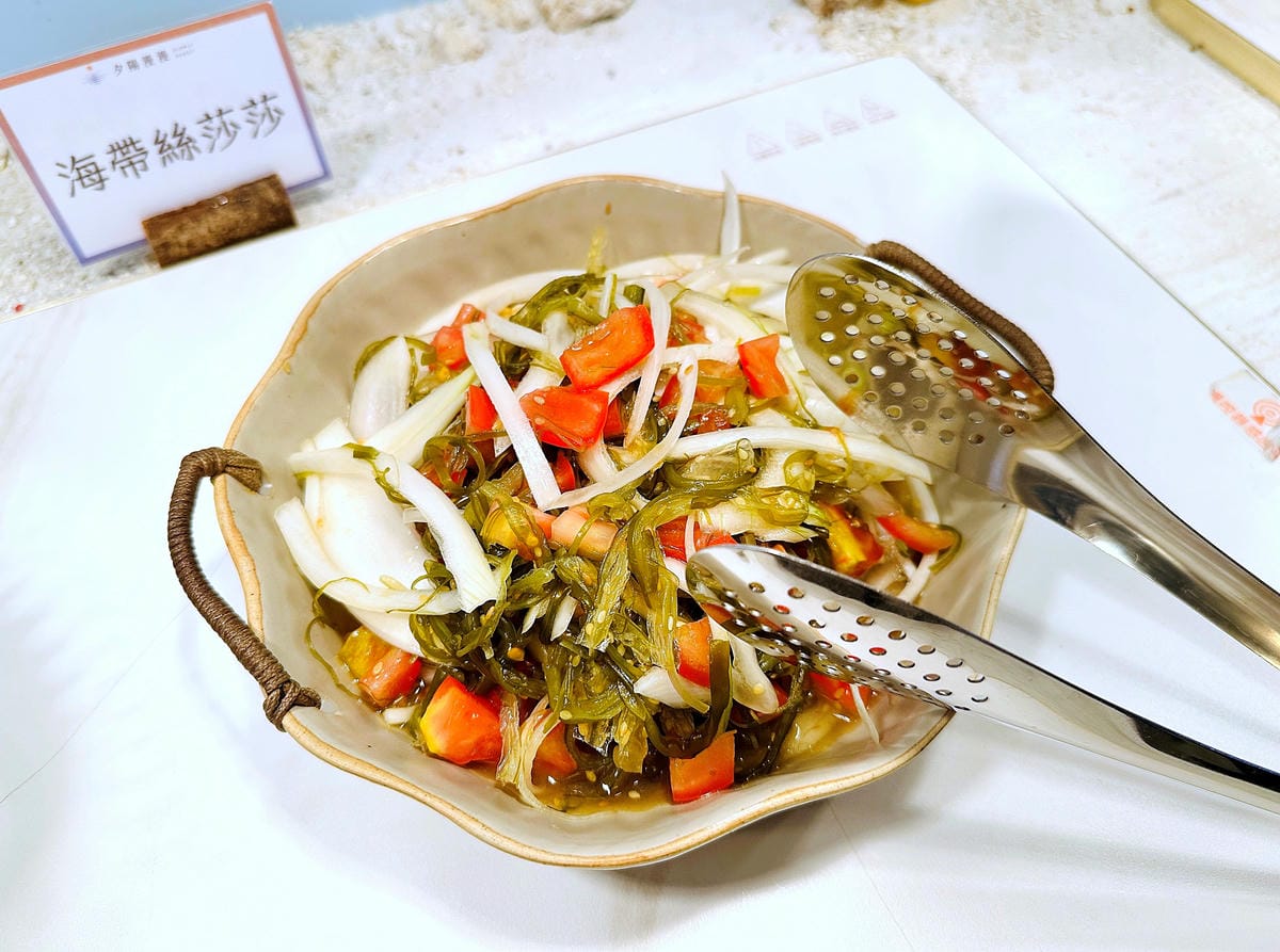 【蟬說:夕陽漫漫】台中清水高美濕地豪華露營!一泊二食免搭帳懶