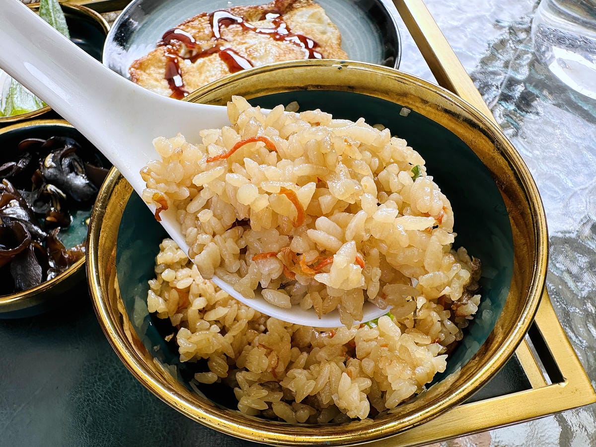 【La Moon玉膳坊朗月庭園餐廳】內湖美食餐廳包場派對都適合!內湖下午茶招牌麻糬鬆餅必吃!寵物友善餐廳與毛孩戶外草坪偽野餐