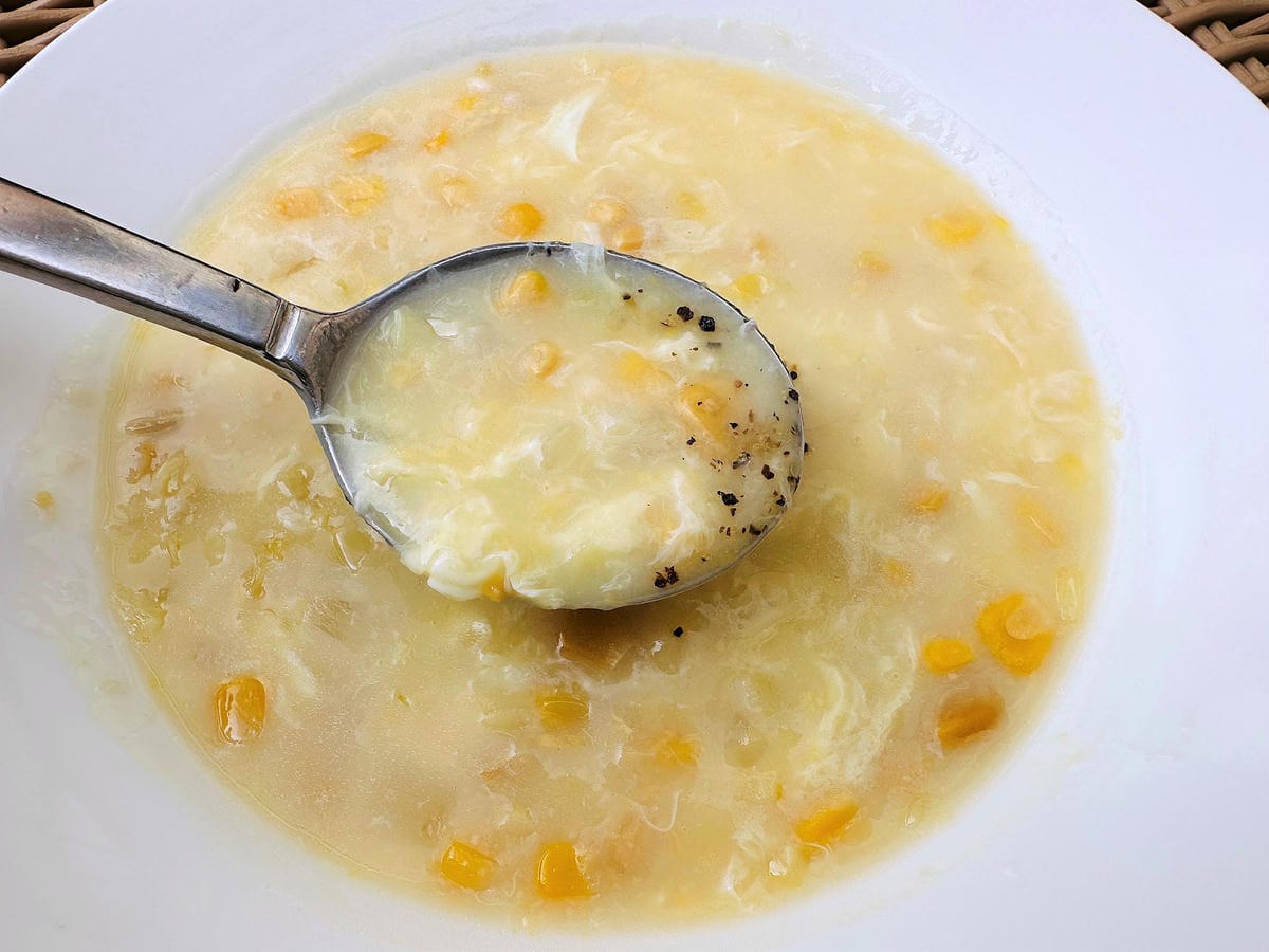 【La Moon玉膳坊朗月庭園餐廳】內湖美食餐廳包場派對都適合!內湖下午茶招牌麻糬鬆餅必吃!寵物友善餐廳與毛孩戶外草坪偽野餐