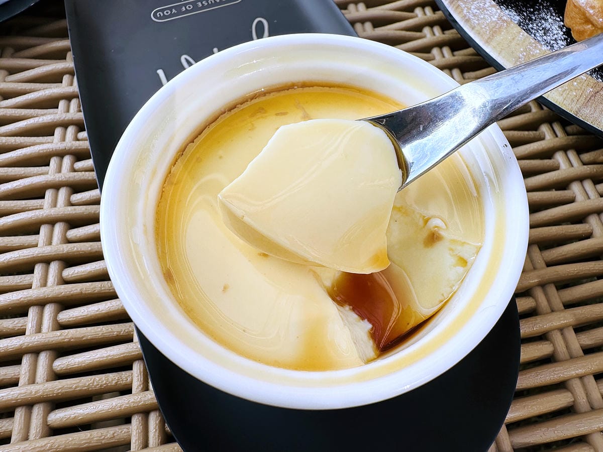 【La Moon玉膳坊朗月庭園餐廳】內湖美食餐廳包場派對都適合!內湖下午茶招牌麻糬鬆餅必吃!寵物友善餐廳與毛孩戶外草坪偽野餐