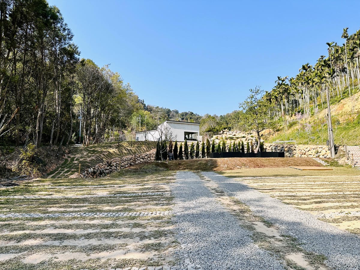 【葉子祕境】南投埔里絕美森林系住宿!超奢華星空villa房型開箱,一泊三食浪漫豪華偽露營!走進大自然裡「森呼吸」