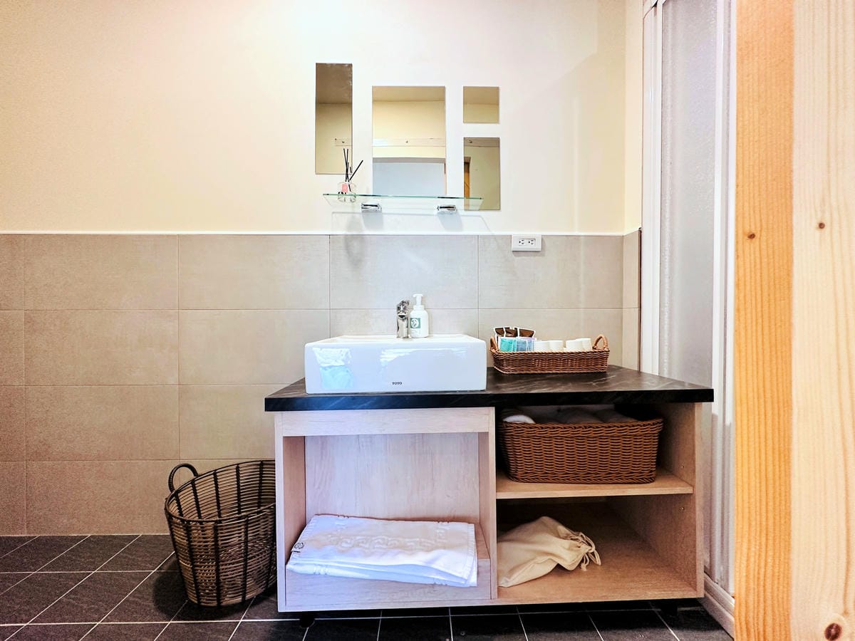 【葉子祕境】南投埔里絕美森林系住宿!超奢華星空villa房型開箱,一泊三食浪漫豪華偽露營!走進大自然裡「森呼吸」