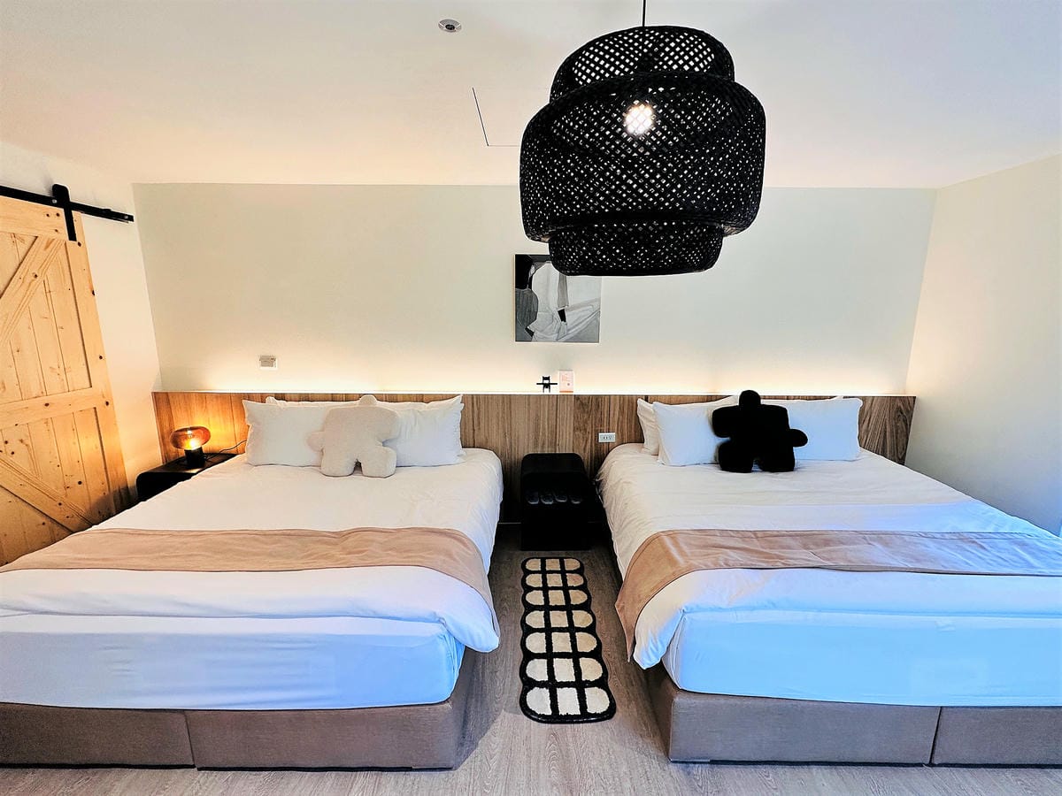 【葉子祕境】南投埔里絕美森林系住宿!超奢華星空villa房型開箱,一泊三食浪漫豪華偽露營!走進大自然裡「森呼吸」