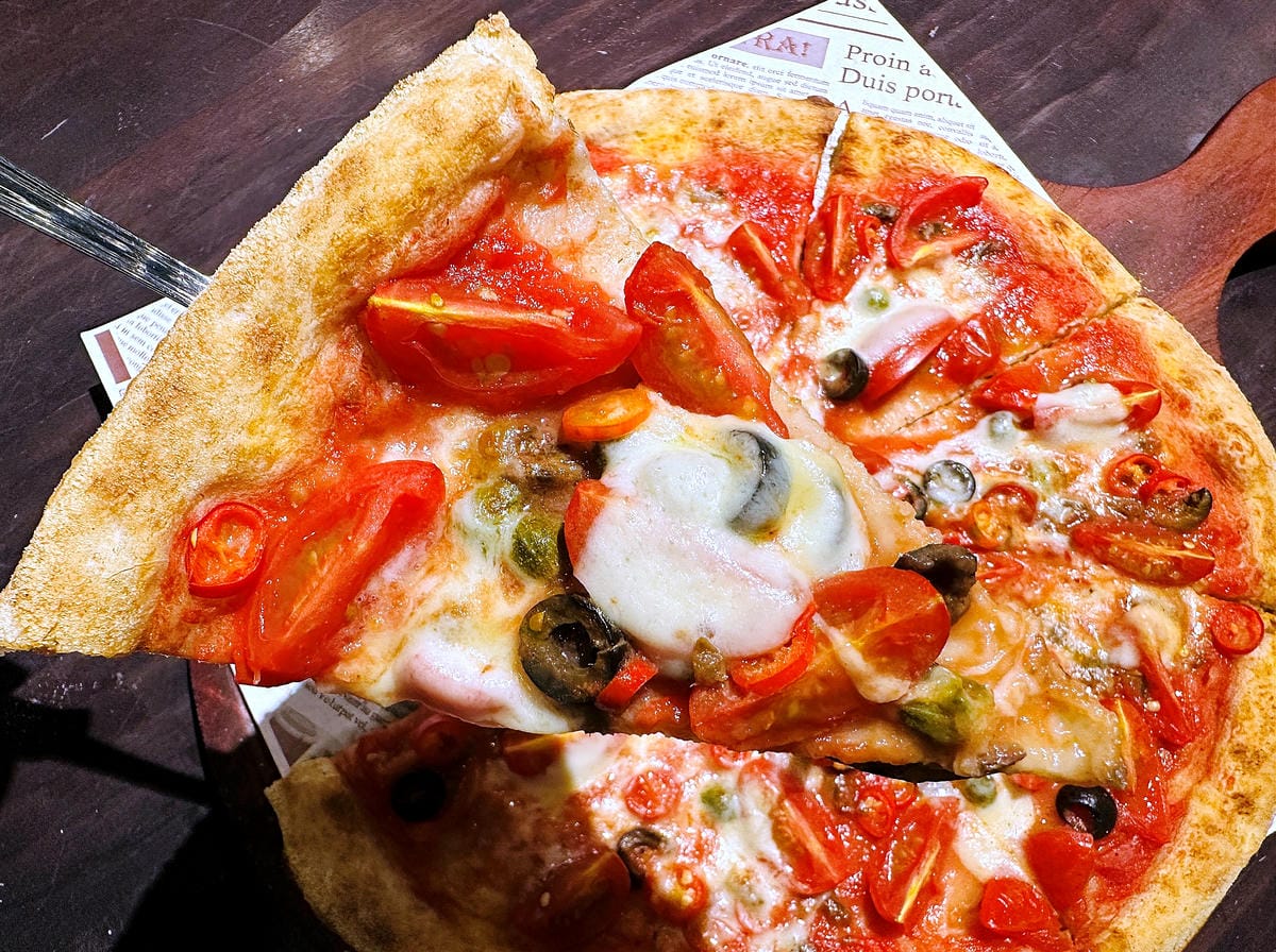 【默爾pasta pizza 台北誠品南西店】MORE默爾義大利餐廳,超人氣必吃『窯烤披薩』魅力無法擋!姊妹聚餐最佳選擇台北義式料理推薦!