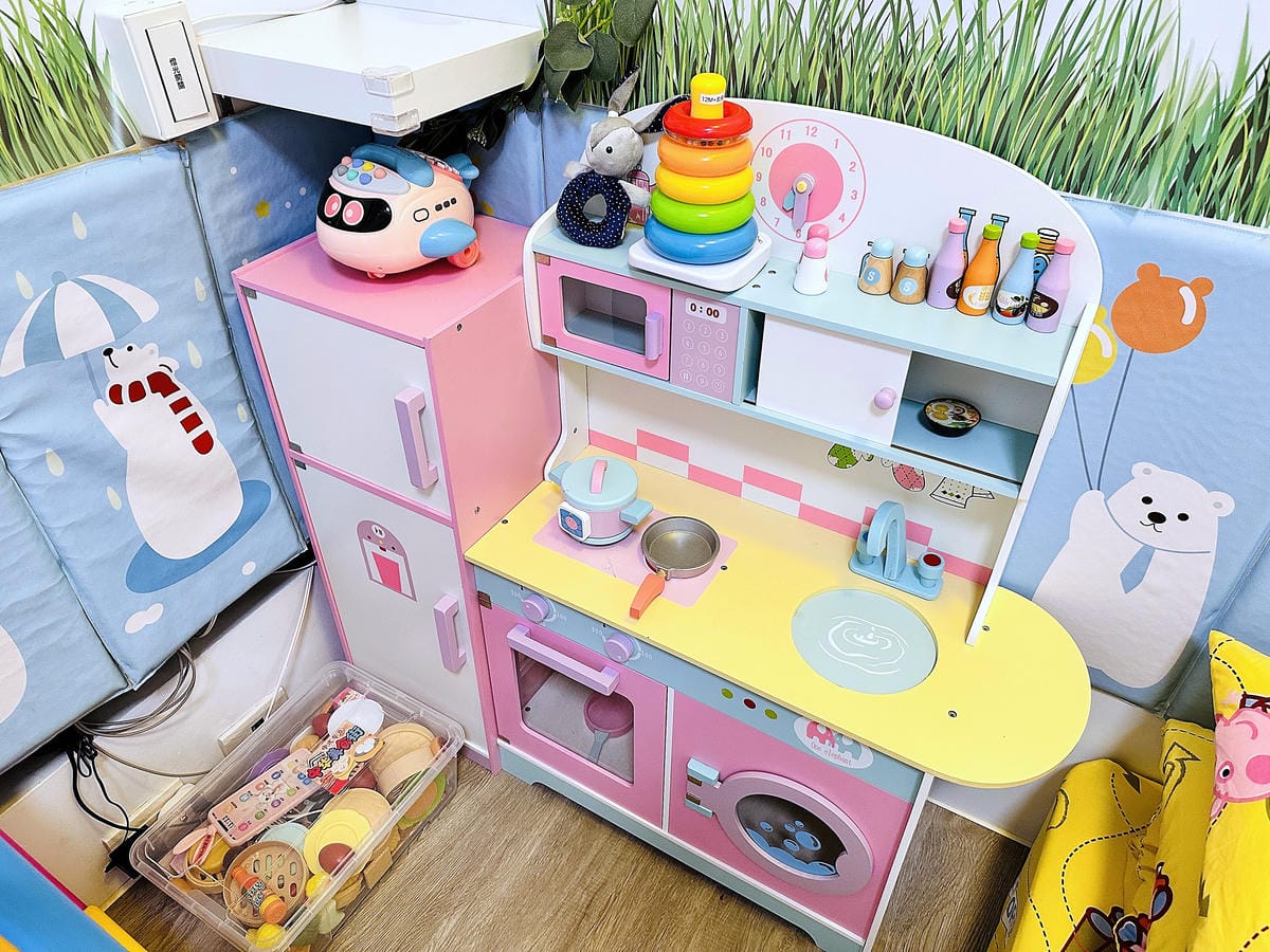 【后麗安心親子時尚旅宿(風自然2館)】台中后里親子民宿推薦!巨型溜滑梯搬進房間裡,超大湯屋泡浪漫玫瑰花瓣浴!