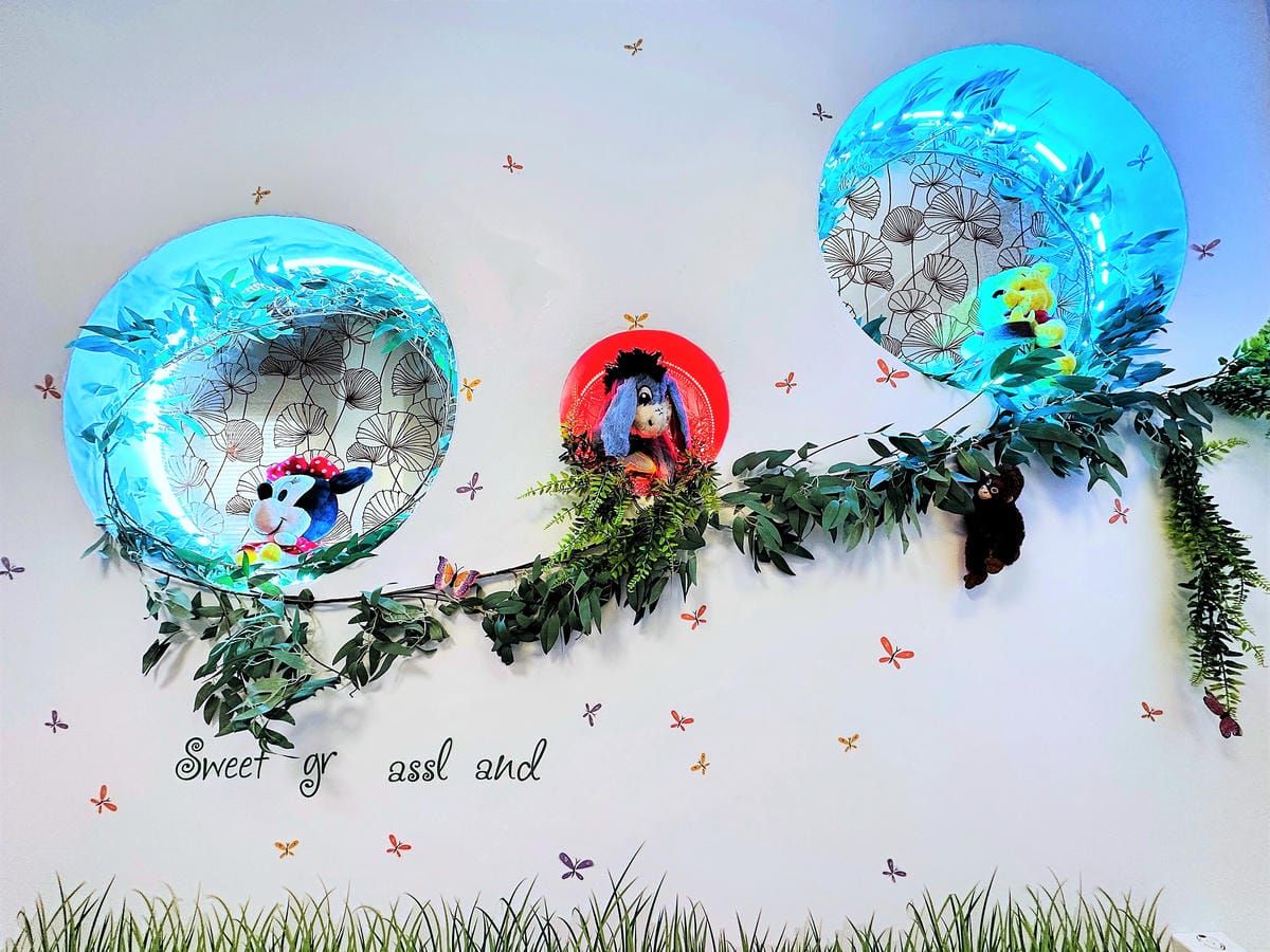 【后麗安心親子時尚旅宿(風自然2館)】台中后里親子民宿推薦!巨型溜滑梯搬進房間裡,超大湯屋泡浪漫玫瑰花瓣浴!