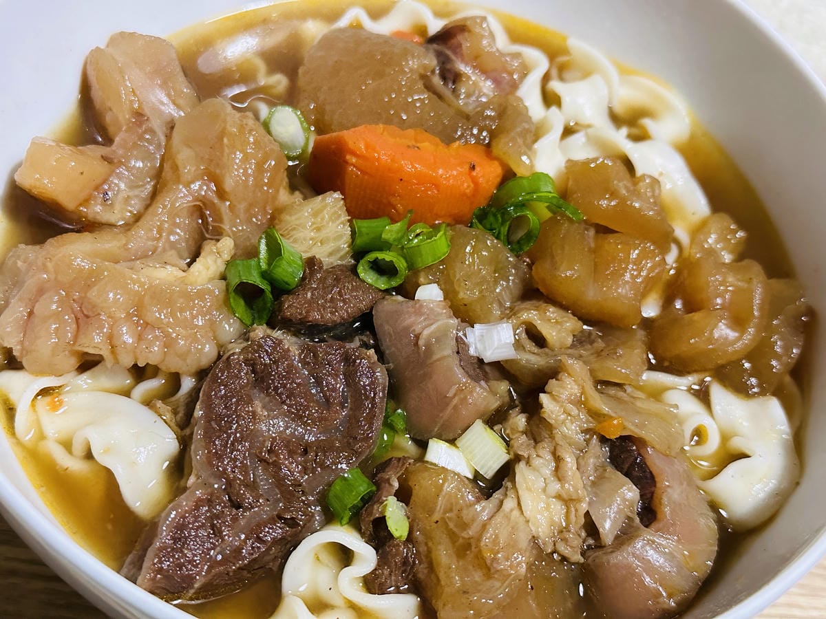 【加油喜事】金鐘女視帝陳亞蘭真情推薦「經典牛肉麵」「滷味」!《食尚玩家購物網》好呷到併軌的澎湃全包組!