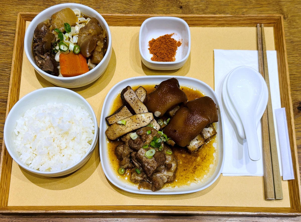 【加油喜事】金鐘女視帝陳亞蘭真情推薦「經典牛肉麵」「滷味」!《食尚玩家購物網》好呷到併軌的澎湃全包組!