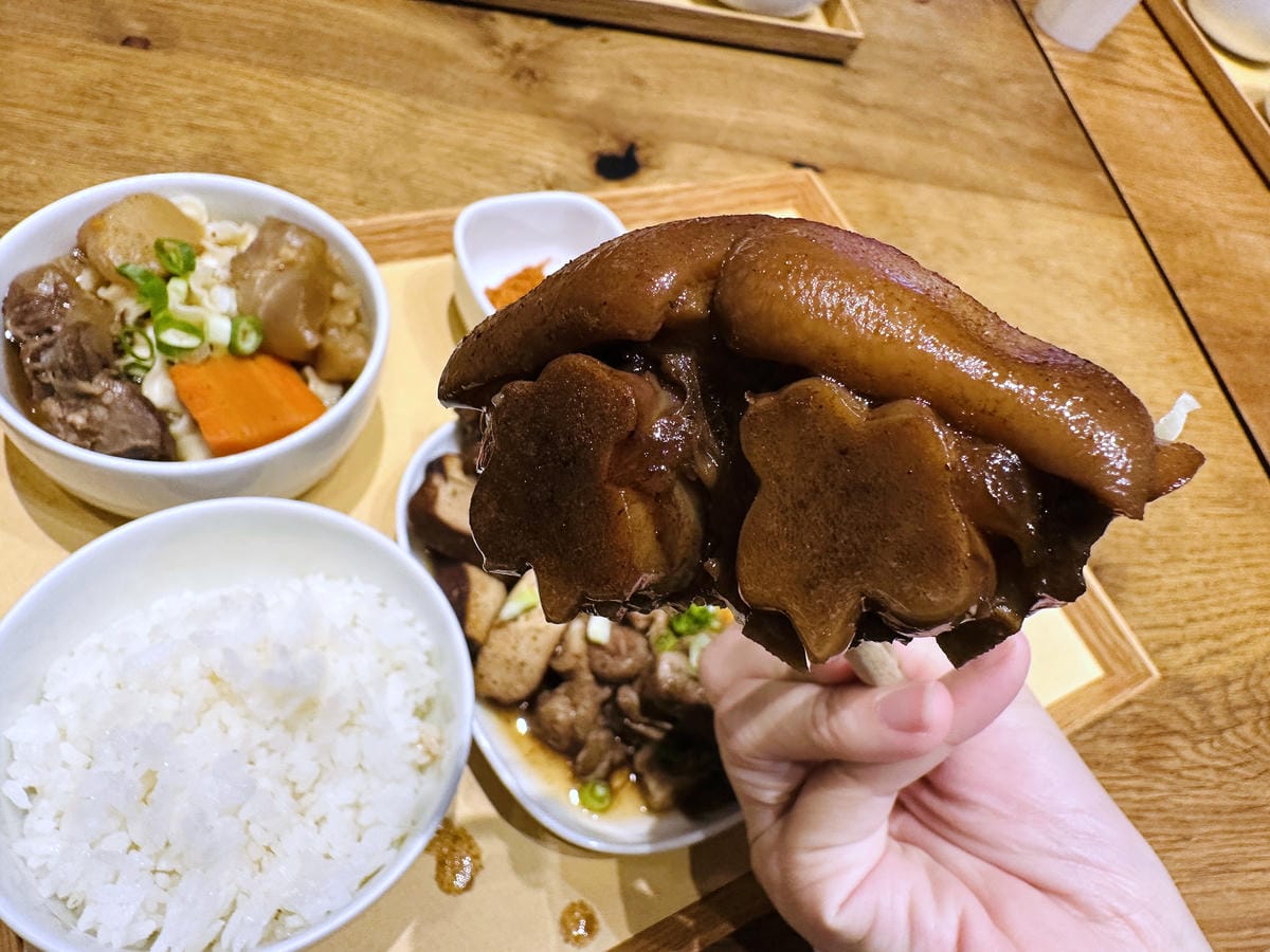 【加油喜事】金鐘女視帝陳亞蘭真情推薦「經典牛肉麵」「滷味」!《食尚玩家購物網》好呷到併軌的澎湃全包組!