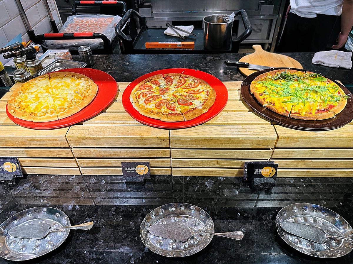 【豐FOOD百匯】台北大直典華《龍蝦之夜》龍蝦&海陸美食吃到飽!超人氣多國料理自助餐buffet任你吃!台北劍南路高CP值美食推薦!