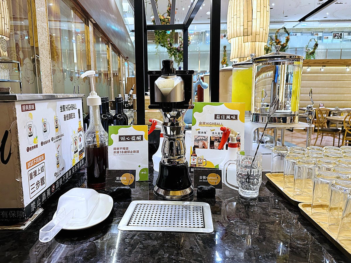 【豐FOOD百匯】台北大直典華《龍蝦之夜》龍蝦&海陸美食吃到飽!超人氣多國料理自助餐buffet任你吃!台北劍南路高CP值美食推薦!