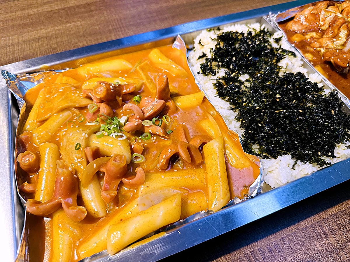 【韓雞一號 倉尺洞】宜蘭壯圍超人氣韓式料理餐廳!치킨하나『古亭穀倉』必拍網美景點!『朋月栻』2023新主題餐廳,超長超浮誇鐵板料理!