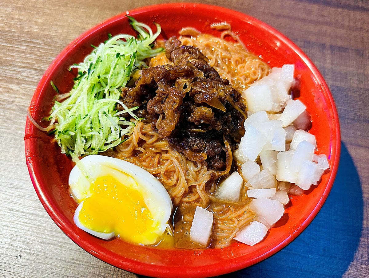 【韓雞一號 倉尺洞】宜蘭壯圍超人氣韓式料理餐廳!치킨하나『古亭穀倉』必拍網美景點!『朋月栻』2023新主題餐廳,超長超浮誇鐵板料理!