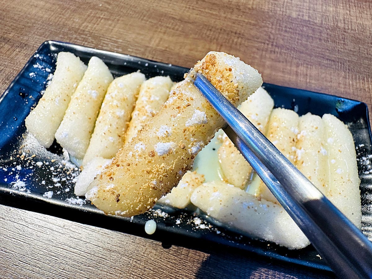 【韓雞一號 倉尺洞】宜蘭壯圍超人氣韓式料理餐廳!치킨하나『古亭穀倉』必拍網美景點!『朋月栻』2023新主題餐廳,超長超浮誇鐵板料理!