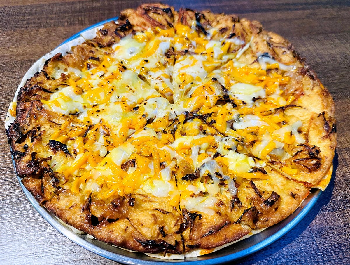 【韓雞一號 倉尺洞】宜蘭壯圍超人氣韓式料理餐廳!치킨하나『古亭穀倉』必拍網美景點!『朋月栻』2023新主題餐廳,超長超浮誇鐵板料理!