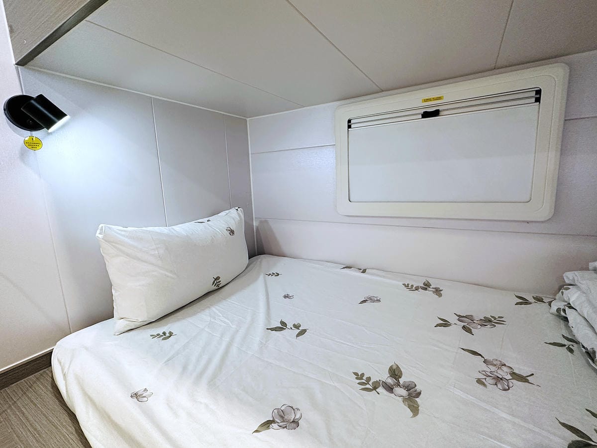 【天梯露營區】宜蘭露營車推薦!最夯最新『諾美締露營車』開箱!宜蘭大同百萬夜景盡收眼底!晚餐BBQ烤肉好歡樂!宜蘭免搭帳免裝備露營!