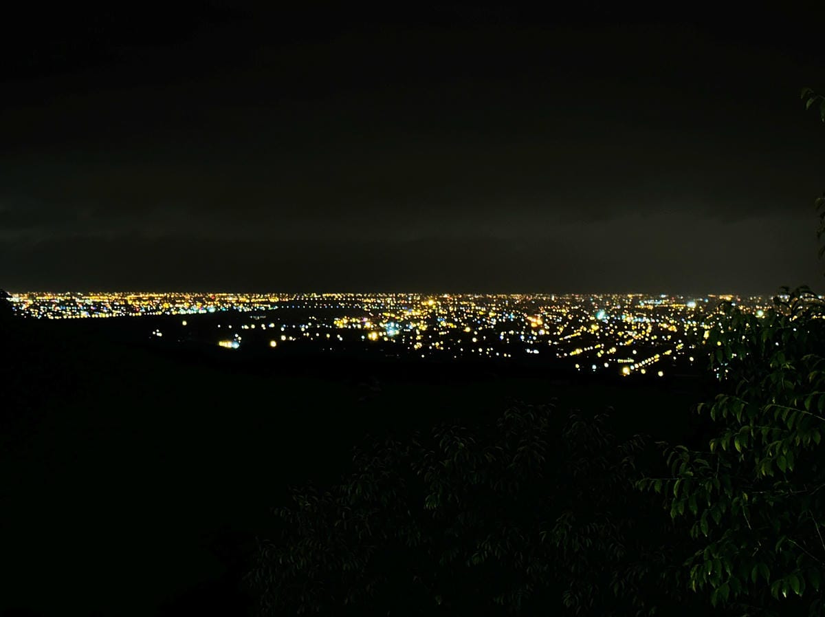 【天梯露營區】宜蘭露營車推薦!最夯最新『諾美締露營車』開箱!宜蘭大同百萬夜景盡收眼底!晚餐BBQ烤肉好歡樂!宜蘭免搭帳免裝備露營!