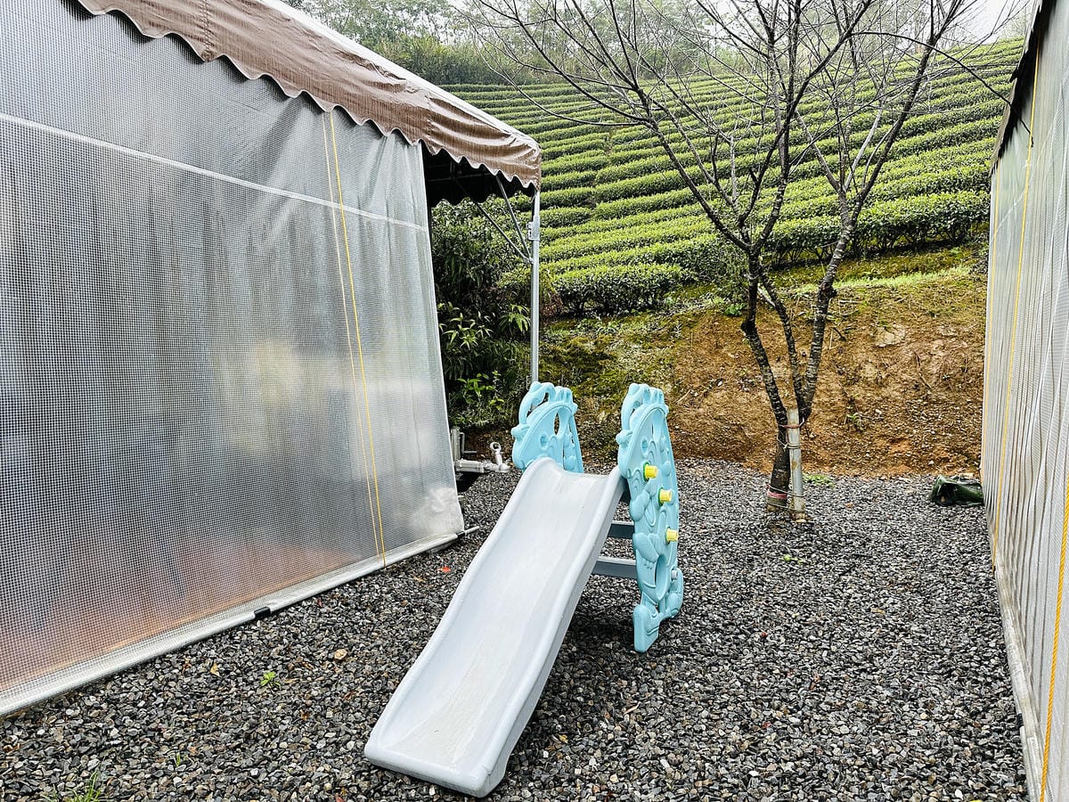 【天梯露營區】宜蘭露營車推薦!最夯最新『諾美締露營車』開箱!宜蘭大同百萬夜景盡收眼底!晚餐BBQ烤肉好歡樂!宜蘭免搭帳免裝備露營!