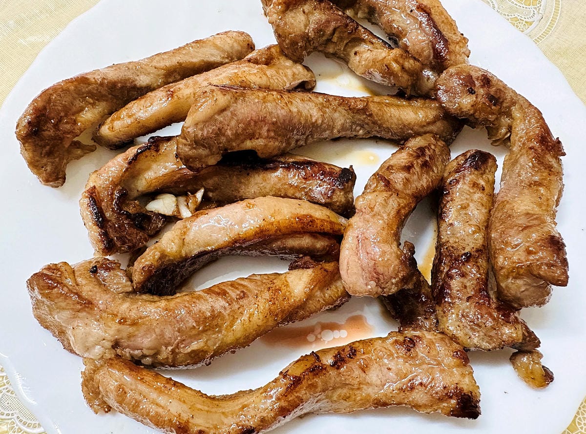 【天梯露營區】宜蘭露營車推薦!最夯最新『諾美締露營車』開箱!宜蘭大同百萬夜景盡收眼底!晚餐BBQ烤肉好歡樂!宜蘭免搭帳免裝備露營!