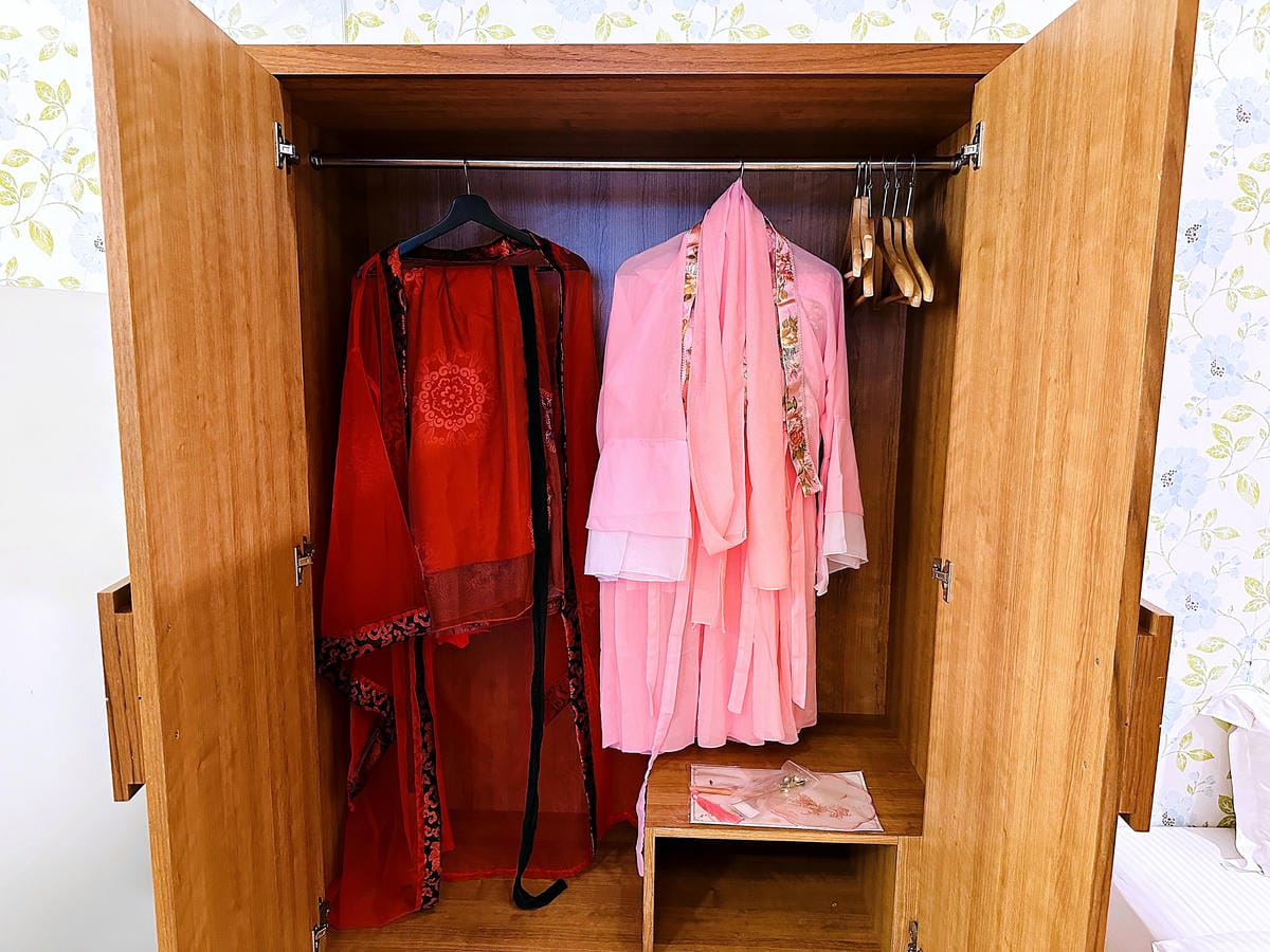 【天下居汽車行館】宜蘭MOTEL住宿推薦!人氣NO.1東方美學主題房型『豪華九間堂』52坪大空間!古裝Cosplay超好玩!