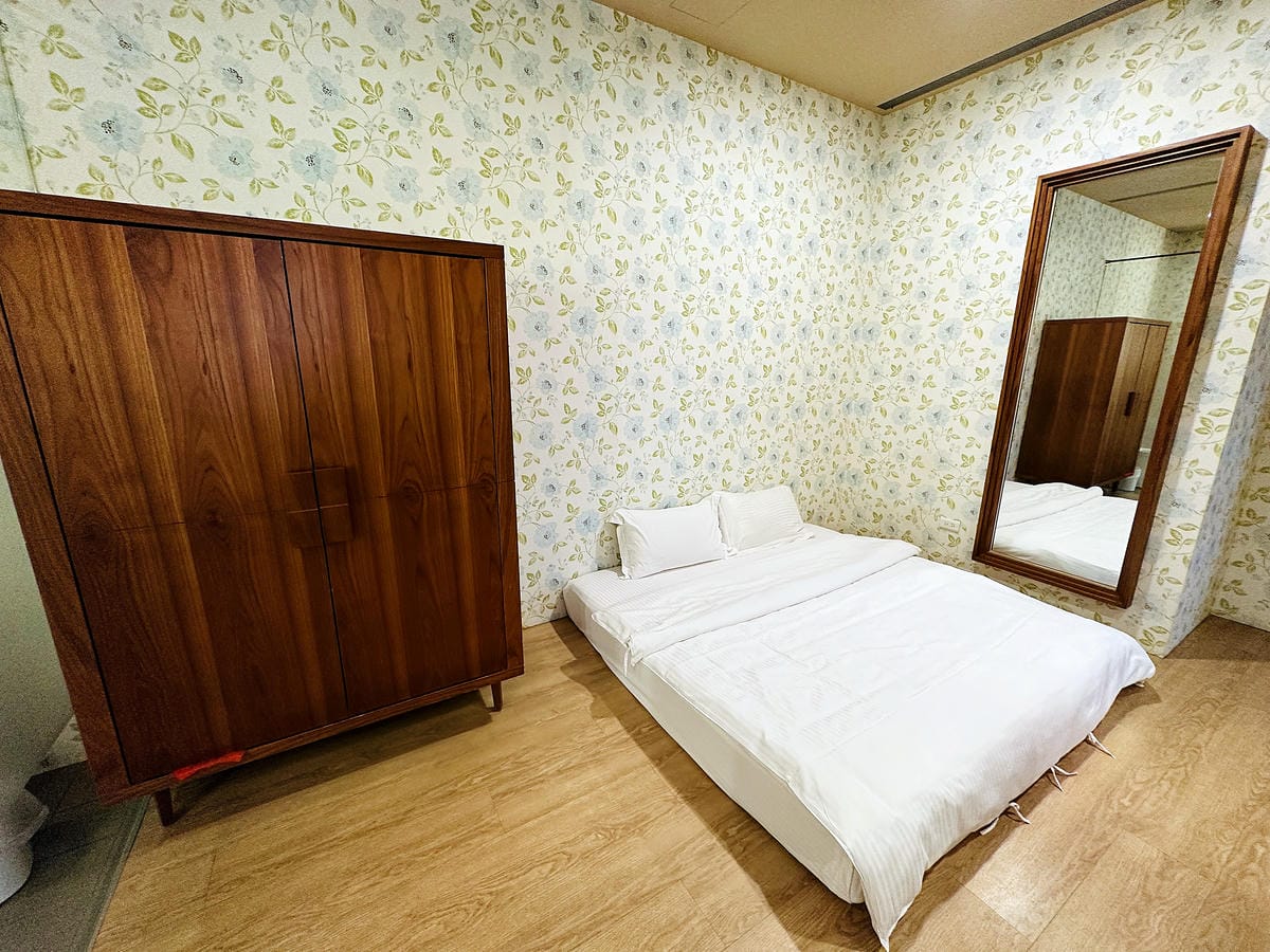【天下居汽車行館】宜蘭MOTEL住宿推薦!人氣NO.1東方美學主題房型『豪華九間堂』52坪大空間!古裝Cosplay超好玩!